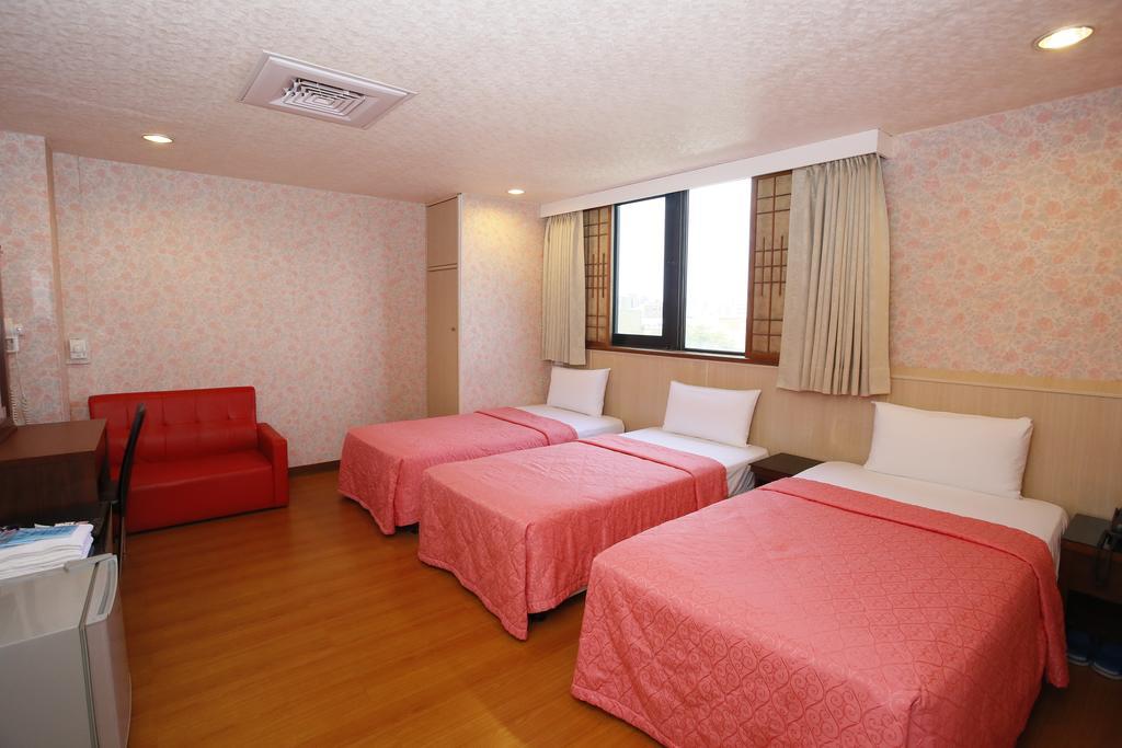 Sunwise Hotel Kaohsiung Exterior photo